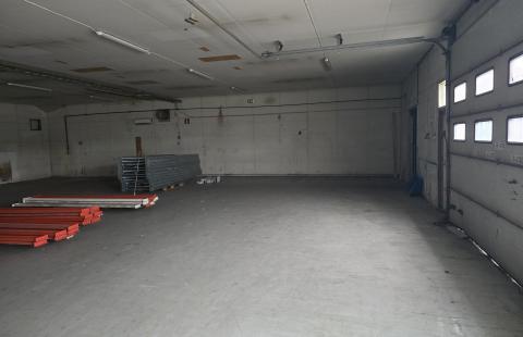 235m2
