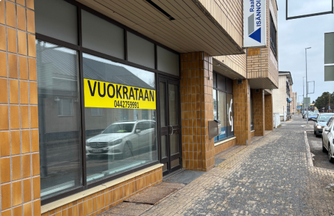 Vuokrattava tila ulkoa.