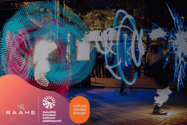 Valotaidetta valokuvassa, Raahen kaupungin ja Oulu2026 kulttuuripääkaupunkivuoden logot.
