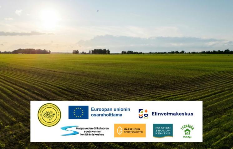 Peltomaisema auringonnousussa ja hankeosallistujien logot.